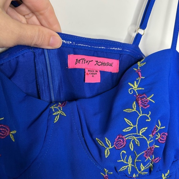 Betsey Johnson Floral Sweetheart-Bustier Tiered Midi Dress size 6 embroidered - Picture 6 of 9